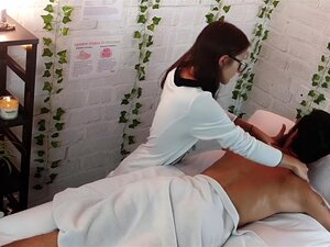 Our Hidden Spy Cameras Caught Alyssa The Massage Therapist Giving More Than A Massage - Sneaky Massage porn videos at Xecce.com