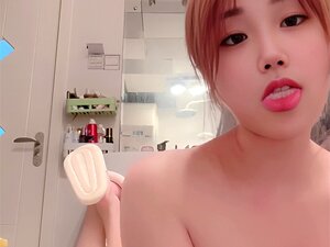 3214 댄스 자위녀 화장실에서 시오후키 이건 그냥 오줌 아닌가 ㅋㅋ 텔레 UB892