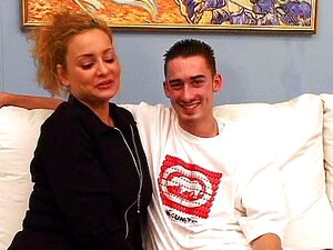 fresh cock in experienced MILF pussy