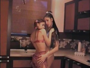 Oksana porn videos at Xecce.com