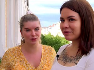 Bett, Bad Und Balkon