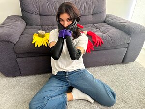 Huns Yellow porn videos at Xecce.com