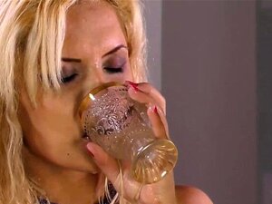 Hotties are pissing in a sex game