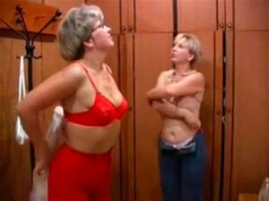 A Guy 'N 2 stepsisters