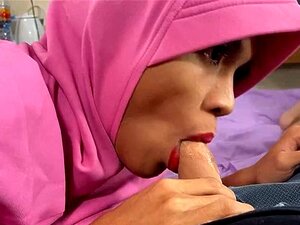 Muslim Ladyboy Porn - Ladyboy Surprise porn videos at Xecce.com