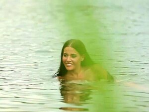 Eveline Dellai is a girl who's quickly impressed! She spots