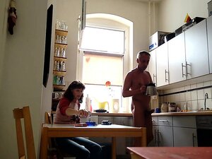 Voyeur Naked - Filmy Porno @ PornoKrol.com